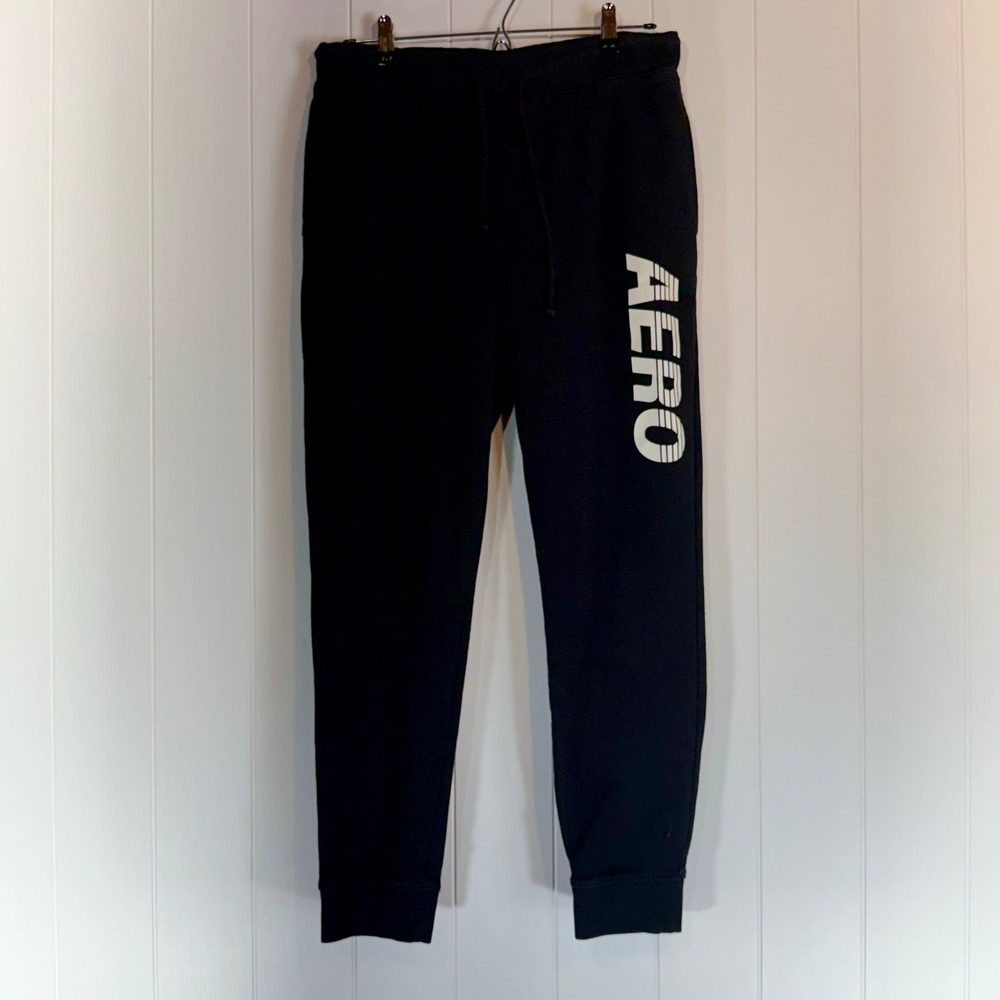 Aeropostale Mens Black Fleece Joggers AERO Graphic Sweatpants Medium